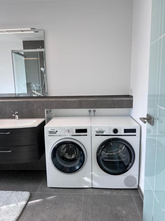 Zentrale Ferienwohnung Άιζεναχ Εξωτερικό φωτογραφία